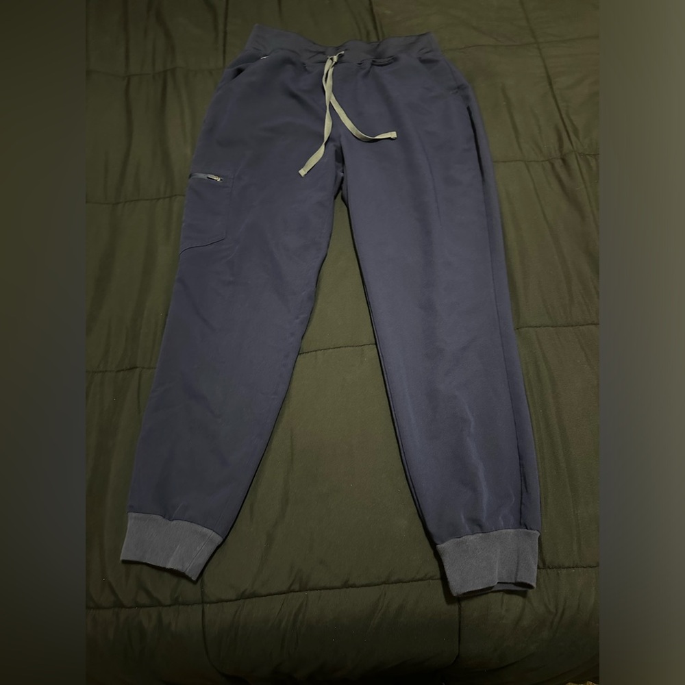 Figs Zamora Jogger Style Scrub Pants for Women